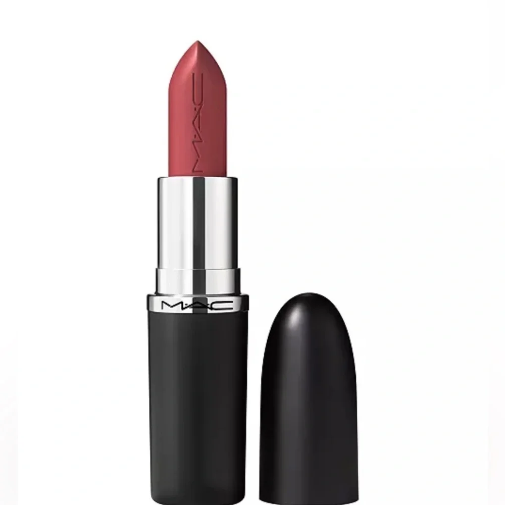 MAC ‘Sitting Pretty’ M•A•Cximal Sleek Satin Lipstick